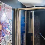 Armanda-suite W Private Box Auto Holiday home