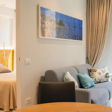 Feriehus Armanda-suite W Private Box Auto Lerici