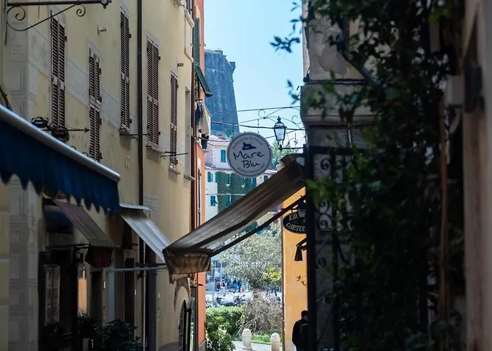 Armanda-suite W Private Box Auto Lerici