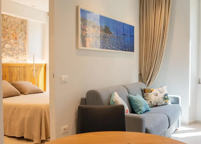 Feriehus Armanda-suite W Private Box Auto Lerici